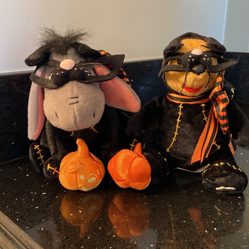 2 Disney Halloween Beanie Stuffed Animals: Eeyore & Winnie the Pooh Costumes Kid